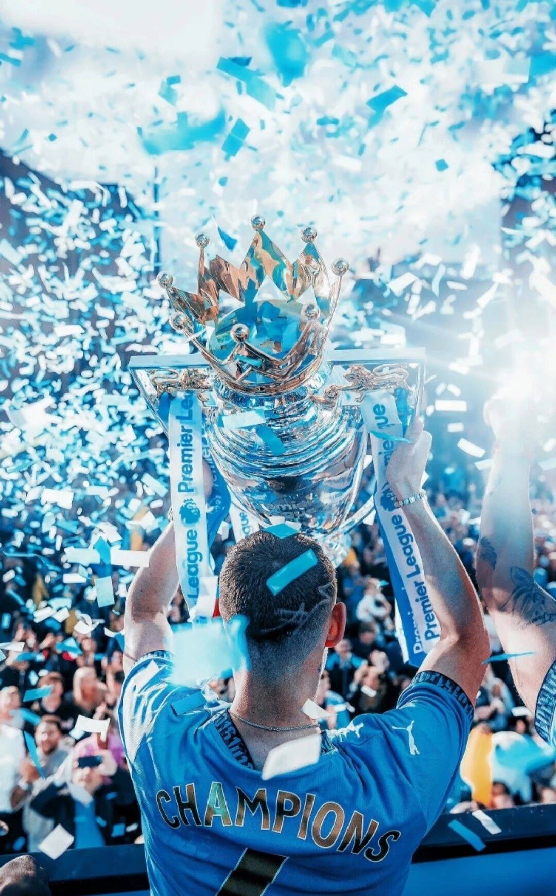 包含集结日突围战来临，皇家社会围绕国王杯绝杀压哨，赛场秩序良好，阵容厚度经受考验的词条