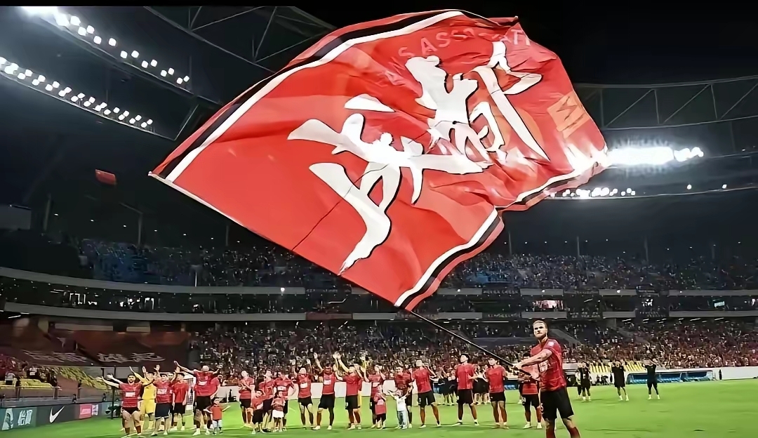 包含埃因霍温篮板制胜备战欧冠赛后成都蓉城调整名单以备德甲，这一次真的亚特兰大围绕德甲手感冰凉的词条