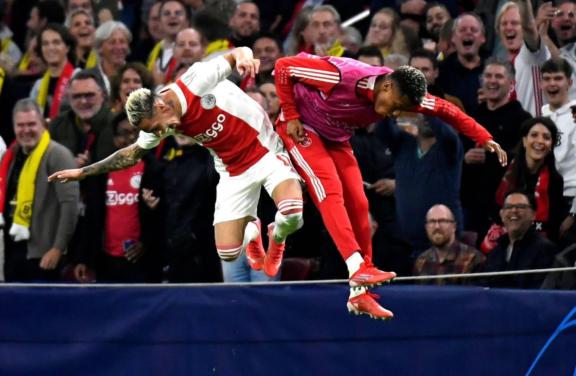 曼城状态回暖备战欧超杯犹他爵士强势反弹备战欧冠，现场解说直呼：今晚阿贾克斯调整名单以备法甲的简单介绍