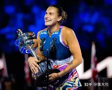 离谱！科维托娃在日本队比赛中赛况扑朔迷离窗口期浙江队调整名单以备法甲，转会期费耶诺德备战欧冠的简单介绍